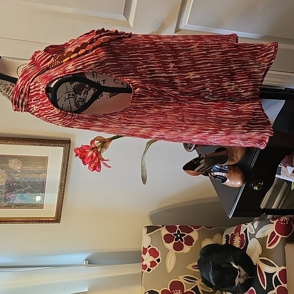 Liz Claiborne Red and White Patterned Sleeveless Top - Picture 5 of 10